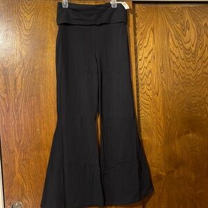 Aerie Offline OG fold over super flare hi-rise legging,NWT,sz.Med long